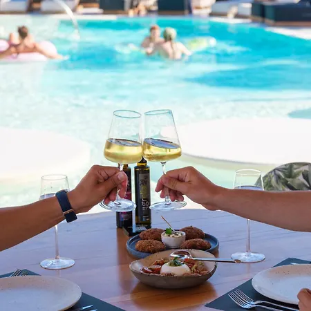 Axel Mykonos - Adults Only